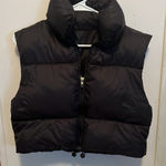 Amazon Cropped Black Puffer Vest  Photo 0