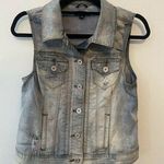 Signature Studio Denim Jean Distressed Vest  Women’s Size Small Stretch  EUC Photo 0