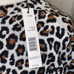 T Tahari  Animal Print Crew Neck Sweater NWT Sz XXS Polyester Long Sleeve Photo 4