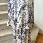 White & Blue Toile Jungle Print Satin Long Sleeve Pajama Pant Set Size XL Photo 0