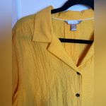 White Stag Nwt  Marigold Roll Tab Sleeve Crinkle Button Down Blouse Photo 3