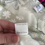 Princess Polly green daisy print romper size 6 Photo 2