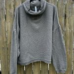 Lululemon Peaceful Moments Pullover in Heathered Grey Sage Sz L/XL Photo 4