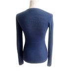Vince  Women’s Cashmere Crewneck Sweater Pullover Blue Size XS Preppy Office Photo 2