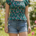 CraveFame Ditsy Chicks Floral Smocked Top size Small Green Photo 0