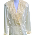 Vintage 80s Cream Lace Photo 0