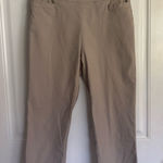 kim rogers Size 6 Average Khaki tummy control mid rise capri pants Photo 0