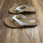 Okabashi Breeze‎ White/Toffee flip flop Sz Large 9.5 Photo 2