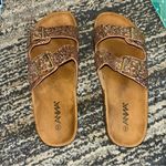 Anna rose Gold glitter Sandals Size 8 Photo 2