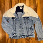 Jordache  vintage Sherpa‎ detail Denim Jacket women size small, spring, fall Photo 0