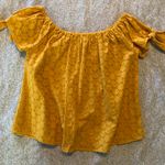 Universal Threads OTS Top  Photo 1