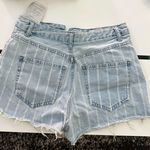 Stradivarius  Jean Shorts Photo 3