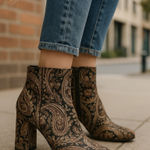 BP  Women's Paisley Tapestry Ankle‎ Booties Velvet Size 6.5 Photo 0