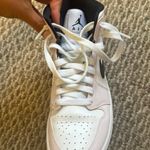 Nike Jordan 1 High Photo 4