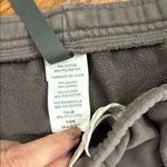 Vuori Sedona Straight Leg Sweatpants Chia Color Women’s Size M Cotton Blend NWT Photo 2