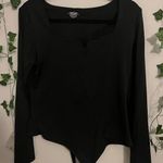 Amazon Black Square V Photo 0