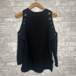 Forever 21 Women’s Shoulder Cut Out Long Sleeve Pullover Size Small *Used Black Photo 5