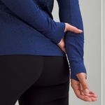 Lululemon  Swiftly Tech Long Sleeve Shirt 2.0 Gradient Block Psychic Navy Size 2 Photo 11