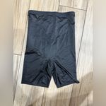 Spanx NWT TRUST YOUR THINSTINCTS HI-WAIST MID-THIGH SHAPER SHORTS BLACK Medium Photo 4