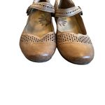 Taos Esteem Mary Jane Shoes Light Brown Strap Leather Perforated Size 7 Women's Photo 10