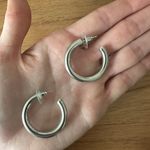 Kendra Scott Colette Hoop Earrings in Silver Photo 3