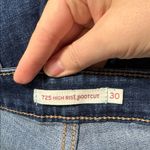 Levi's 725 High Rise Boot Cut Classic Blue Jeans size W30 x L34 long inseam Photo 8