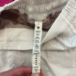 Lululemon hotty hot White Size 4 Photo 3