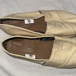 Toms  Canvas Shoes Womens Size 7 Ivory Cream Classic Slip On Flats Casual Photo 4