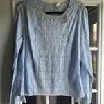 Gap  women’s embroidered top Photo 0