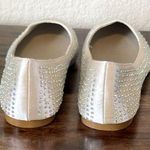 Madden Girl  Tazorr Champagne Flat Rhinestone Round Toe 8 Womens NEW Photo 3