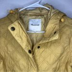 Madewell Airpuff Quilted Packable Puffer Jacket in Chanterelle Size: XXS Photo 3