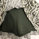  OFFLINE By Aerie Tiered Athletic Skort Medium Olive Green &‎ White NWT Photo 5
