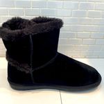 Sugar black micro suede faux fur lined boots. Traction bottoms. Size 7 NWT/Box. Photo 3