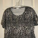 Cathy Daniels  Black/White Snake Print Short Sleeve Tee L Photo 4