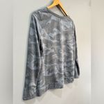 Jane and Delancey Gray Camo Twist Hem L/S Top Size M EUC Photo 5