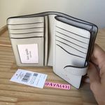 Kate Spade Wallet Photo 4