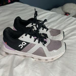 on cloud Women’s  Shoes Photo 0