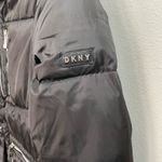 DKNY  Women's Faux Fur Neck Quilted Coat Black Size XS Bust 40in Very New Photo 3