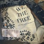 We The Free  PEOPLE IVY MID RISE Jean SHORT size 26 distressed boho denim shorts Photo 2