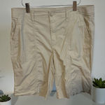 Chico's Beige Utility Shorts Size 12 US Womens Bermuda Capri Casual Khakis Photo 0