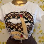 Rhinestone Graphic White and Brown Short Sleeve Tee size S Photo 0
