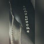 Apostrophe ”Olivia” Sz 8 1/2M Black Faux Suede Floral Accent  Ankle Boots NEW! Photo 3