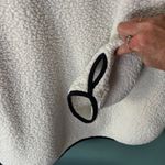 Tommy Hilfiger XL White Sherpa Fleece Pullover Athleisure Warm Preppy Sport Logo Photo 7