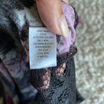 Kirra ‎ XS Top. Black Floral Photo 6