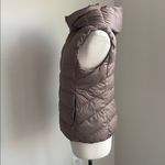 Uniqlo Puffer Vest Womens Sz Large Taupe Brown Full Zip Hooded Down Photo 3