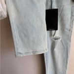 Kendall + Kylie NWT  The Icon High Rise Straight Light Wash Blue Jeans Womens 27 Photo 2