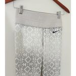 Nike Pro White Gray Womens Leggings Stretch Athletic Fit Sz S Photo 3