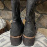 Baretraps  Womens Alary Mid Calf Lug Boot. Color Slate Gray. Size 9 1/2 Photo 2