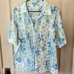 The Sarah Bentley Women’s 2X Button Down Blouse Floral Blue & White Size XXL Photo 0