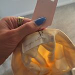 Elegant Butter Yellow High Photo 4